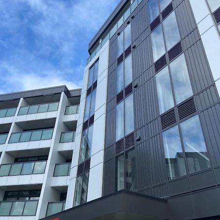 Ramada By Wyndham Newmarket Окленд Экстерьер фото