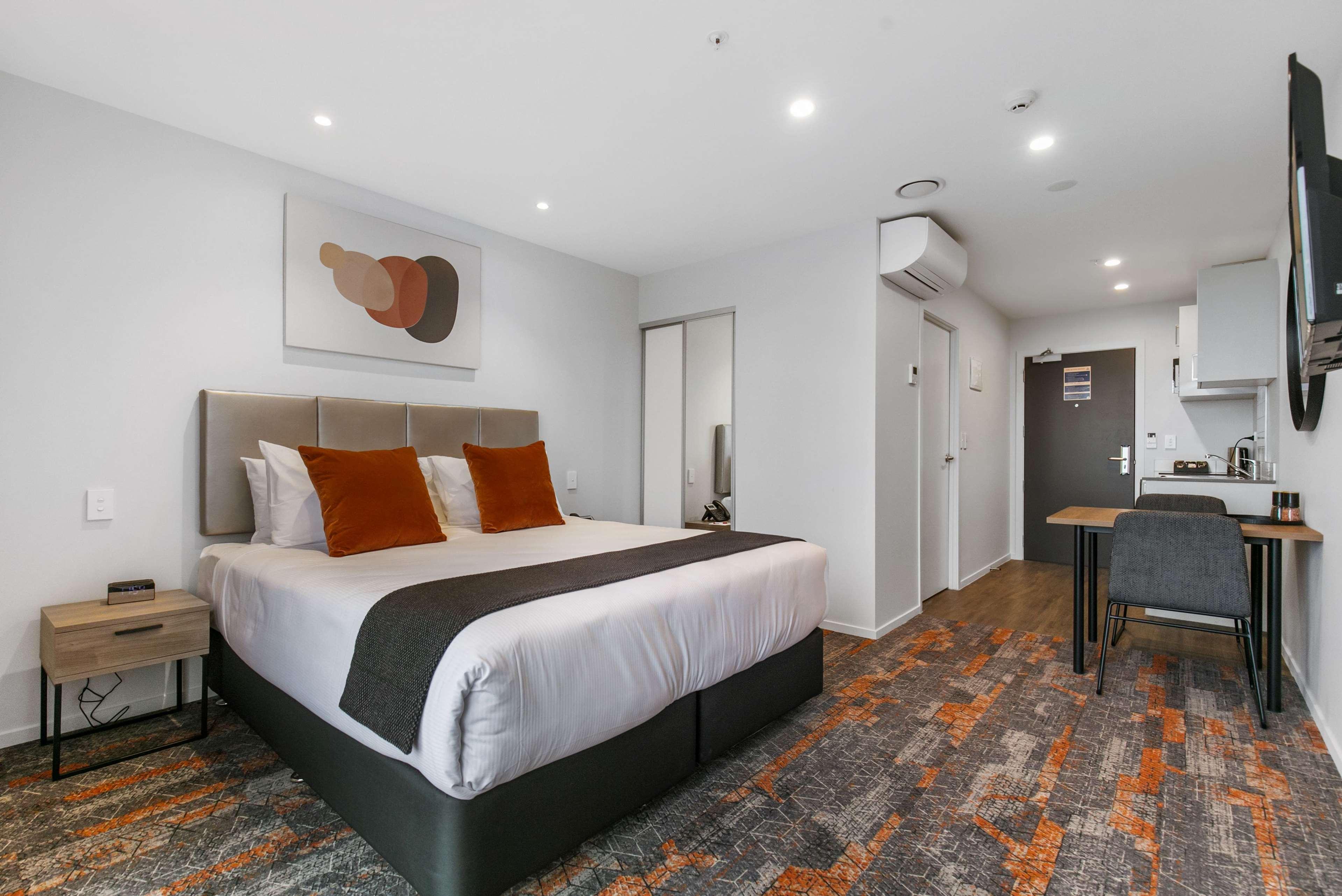 Ramada By Wyndham Newmarket Окленд Экстерьер фото