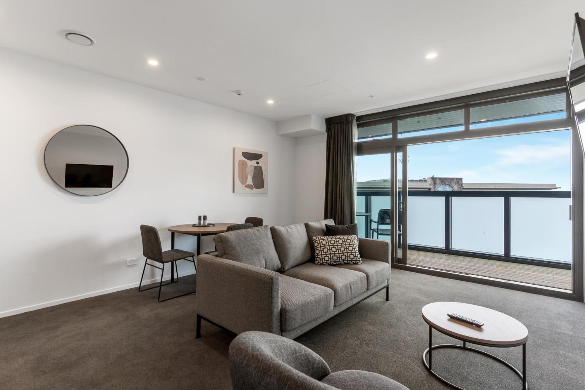 Ramada By Wyndham Newmarket Окленд Номер фото
